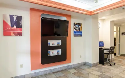 Photo 3 - Motel 6 Bristol, VA