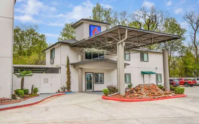 Photo 2 - Motel 6 Humble, TX - Houston International Airport