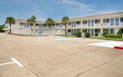 Motel 6 Gulfport, MS – Airport