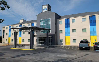 Days Inn & Suites by Wyndham Augusta Near Fort Eisenhower