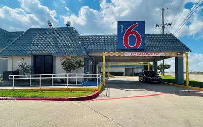 Photo 2 - Motel 6 Duncanville, TX - Dallas
