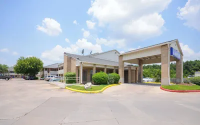 Photo 2 - Motel 6 Baytown, TX - Baytown East