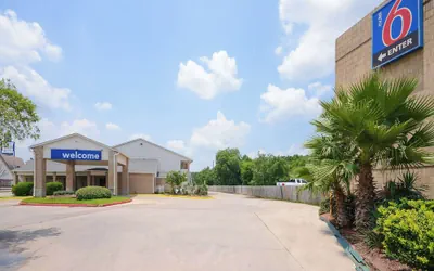Motel 6 Baytown, TX - Baytown East