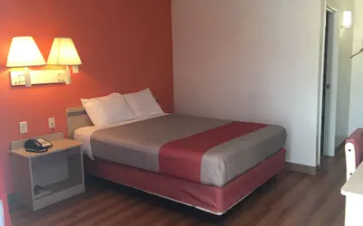 Photo 4 - Motel 6 Lufkin, TX