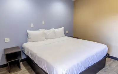 Photo 4 - Super 8 by Wyndham Big Spring
