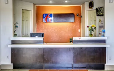 Photo 4 - Motel 6 Dickson, TN