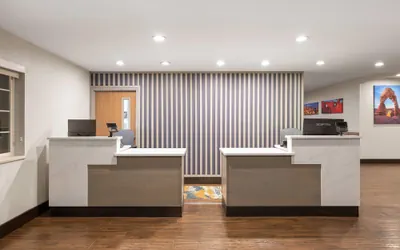 Photo 3 - La Quinta Inn & Suites by Wyndham Moab