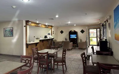 Photo 4 - Days Inn & Suites by Wyndham Eunice