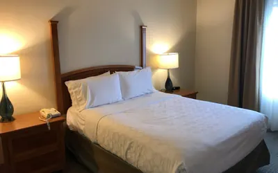 Photo 3 - Staybridge Suites Allentown Bethlehem Airport by IHG