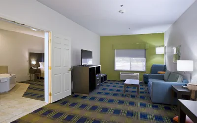 Photo 4 - Holiday Inn Express Hotel & Suites Vermillion by IHG
