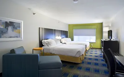 Photo 5 - Holiday Inn Express Hotel & Suites Vermillion by IHG