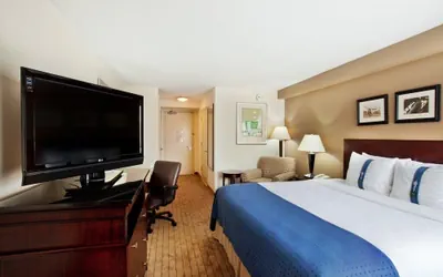 Photo 5 - Holiday Inn Atlanta-Gas South Arena Area by IHG