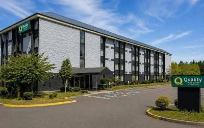 Photo 2 - Quality Inn & Suites Everett