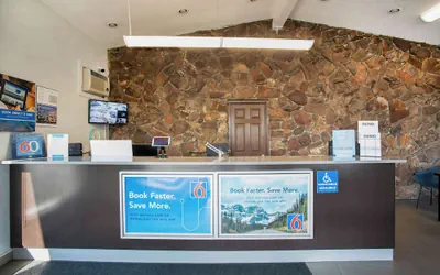 Photo 4 - Motel 6 Bend, OR