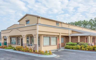Super 8 by Wyndham Santee/I-95