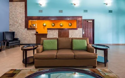 Photo 3 - Best Western Plus The Woodlands