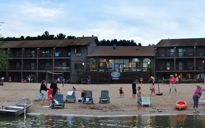 Sunset Bay Resort & Suites