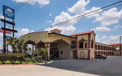 Photo 2 - Americas Best Value Inn Buda Austin S