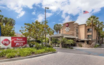 Photo 2 - Best Western Plus Oceanside Palms