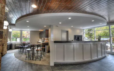 Photo 3 - River Edge Inn
