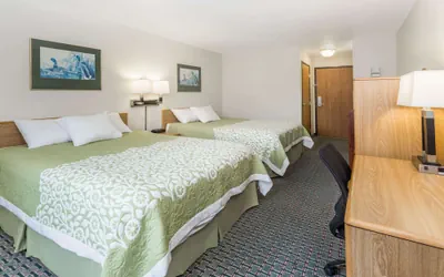 Photo 4 - Days Inn by Wyndham Stoughton WI.