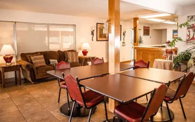 Photo 4 - Wayfarer Inn Woodward