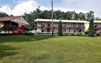 Photo 2 - Econo Lodge Inn & Suites Lake Harmony - Pocono Mountains Area