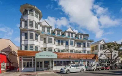 Glenmore Plaza Hotel