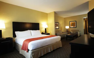 Photo 4 - Holiday Inn Phoenix - Chandler by IHG