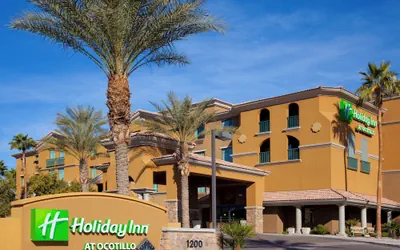 Photo 2 - Holiday Inn Phoenix - Chandler by IHG