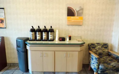 Photo 2 - Motel 6 Lincoln City, OR