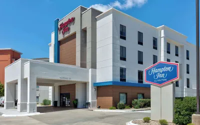 Photo 2 - Hampton Inn Norfolk