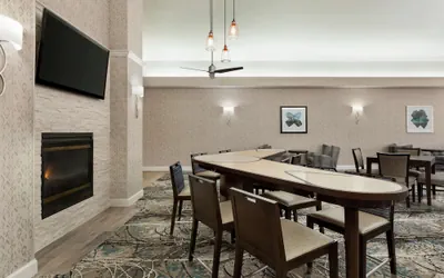 Photo 3 - Homewood Suites by Hilton Sacramento Roseville