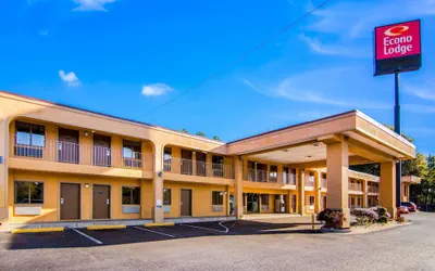 Photo 2 - Econo Lodge Atlanta Airport East