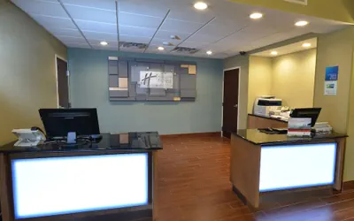 Photo 3 - Holiday Inn Express & Suites High Point South by IHG