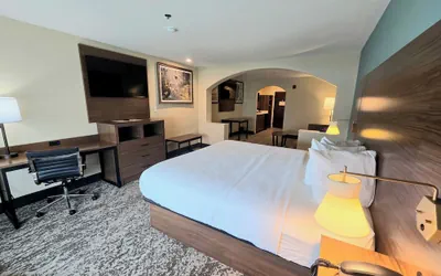 Photo 5 - Best Western Casa Villa Suites