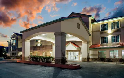 Photo 2 - La Quinta Inn & Suites by Wyndham Fruita