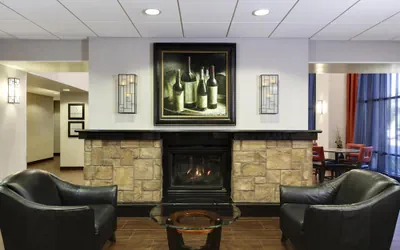 Photo 4 - Hampton Inn & Suites Temecula