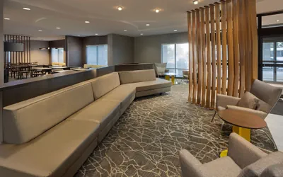Photo 4 - SpringHill Suites by Marriott Newark Liberty International