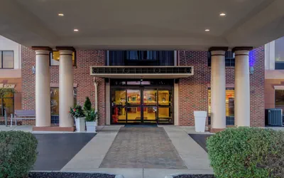 Holiday Inn Express Hotel & Suites Bowling Green by IHG