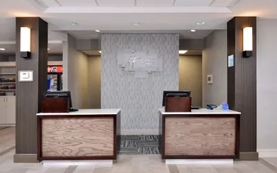 Photo 3 - Holiday Inn Express Hotel & Suites Lafayette by IHG