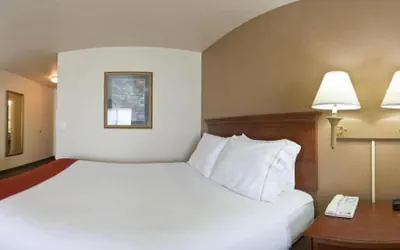 Photo 2 - Garner Hotel Brookings by IHG
