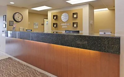 Photo 3 - Comfort Inn Evansville - Casper
