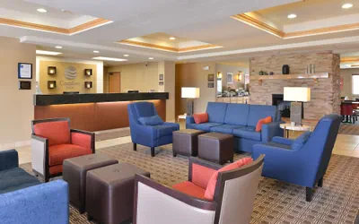 Photo 4 - Comfort Inn Evansville - Casper
