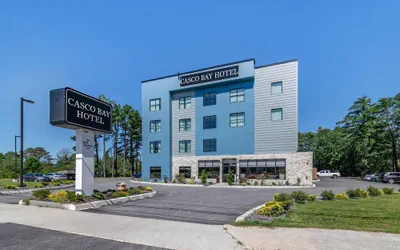 Photo 2 - Casco Bay Hotel Portland Airport - Maine Mall, an Ascend Collection Hotel