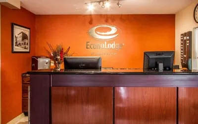 Photo 3 - Econo Lodge Freeport - Brunswick Area
