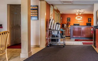 Photo 4 - Econo Lodge Freeport - Brunswick Area