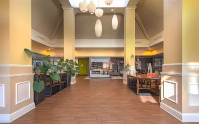 Photo 4 - Hilton Garden Inn Newport News