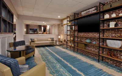 Photo 3 - Hampton Inn & Suites Spartanburg-I-26-Westgate Mall