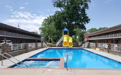 South Shore Inn